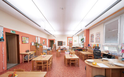 The U Medvídků Kindergarten in Brandýs nad Labem is lit by artificial sunlight.