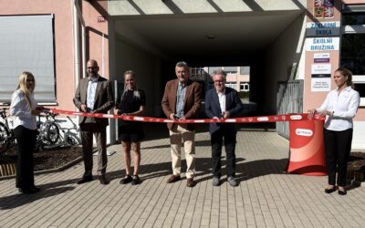 Healthy Light in Action: ZŠ Hostivice Has 448 New Full-Spectrum Light Fixtures