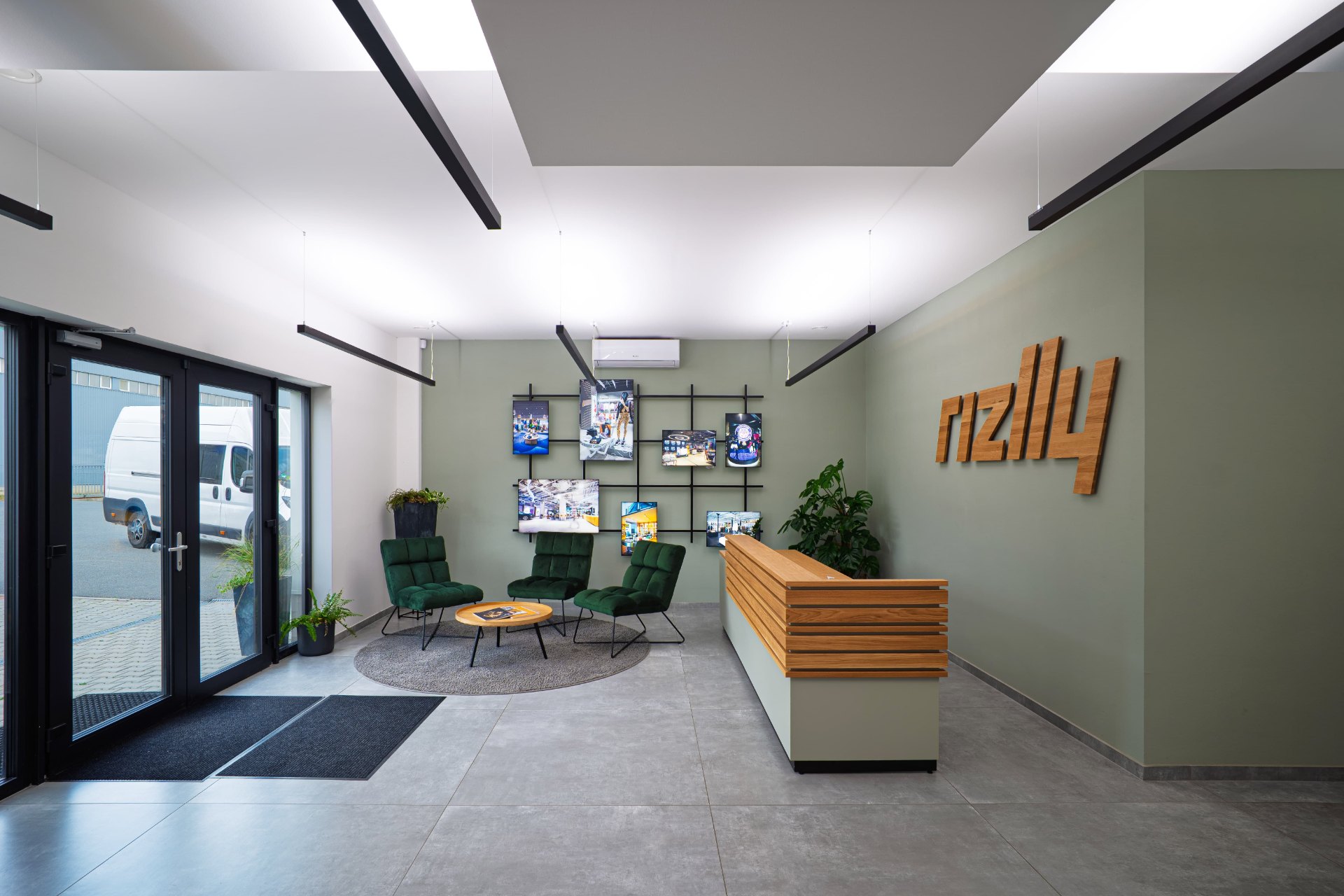 01-Rizlly-Aula-1 (1) (1)